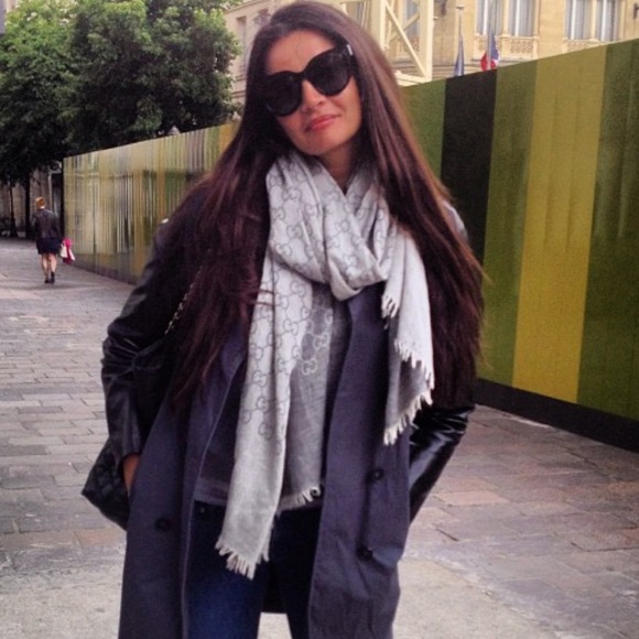 gucci monogram shawl